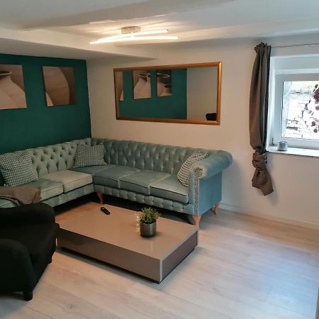 Zum Pfarrberg Apartment Миране Екстериор снимка
