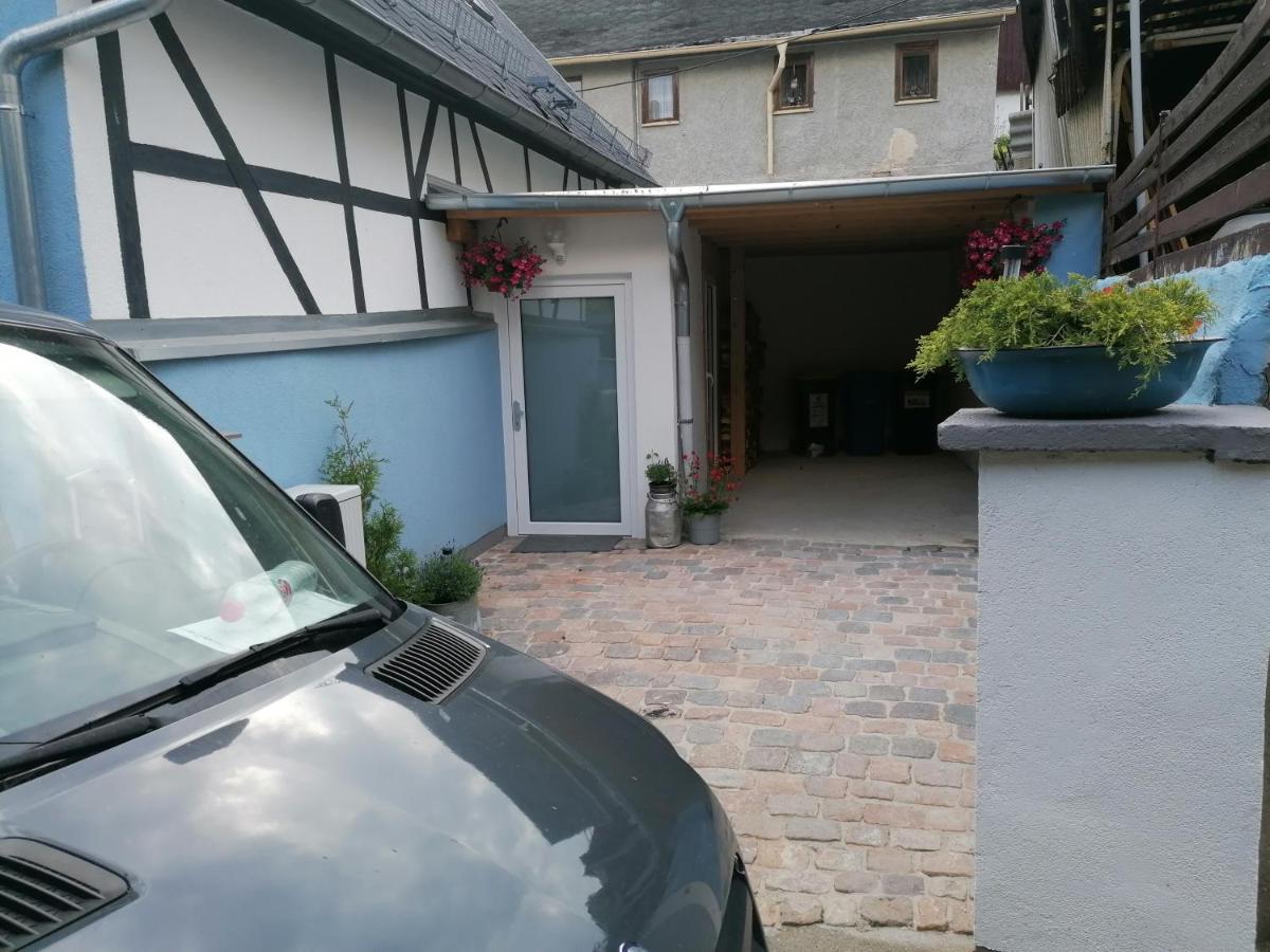 Zum Pfarrberg Apartment Миране Екстериор снимка